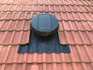 Extracteur d'air combles